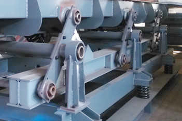 概述慣性振動熱料輸送機(jī)的五大特點(diǎn)